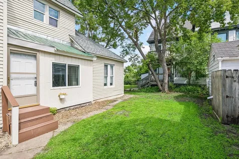 825 18th Avenue NE Minneapolis MN 55418