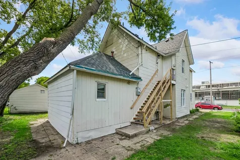 825 18th Avenue NE Minneapolis MN 55418