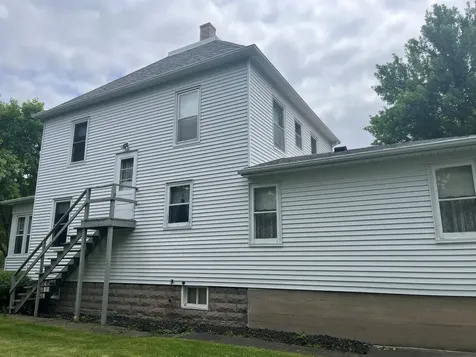 408 1st Avenue SW Hankinson ND 58041