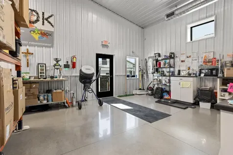 5498 51st Avenue S Fargo ND 58104