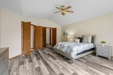 547 Abbey Way Mendota Heights MN 55120