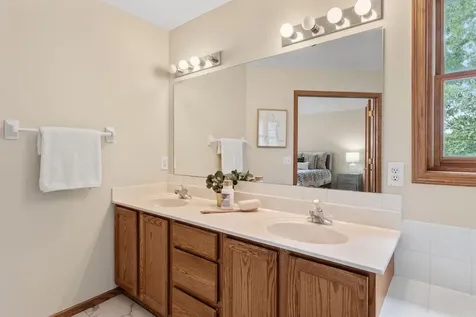 547 Abbey Way Mendota Heights MN 55120