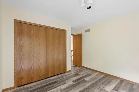 547 Abbey Way Mendota Heights MN 55120