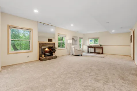 547 Abbey Way Mendota Heights MN 55120