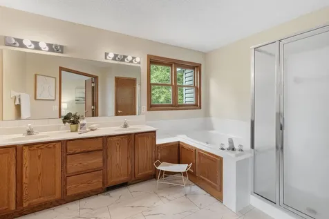 547 Abbey Way Mendota Heights MN 55120
