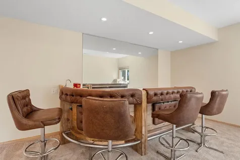 547 Abbey Way Mendota Heights MN 55120