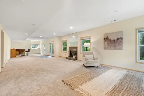 547 Abbey Way Mendota Heights MN 55120