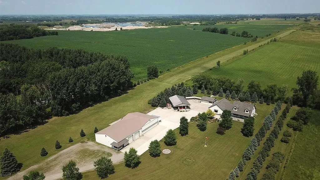 18000 Us-10 Highway Hawley MN 56549