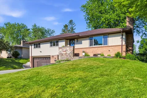 3404 Skycroft Drive Saint Anthony MN 55418