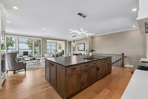 161 Lakeshore Circle Waconia MN 55387