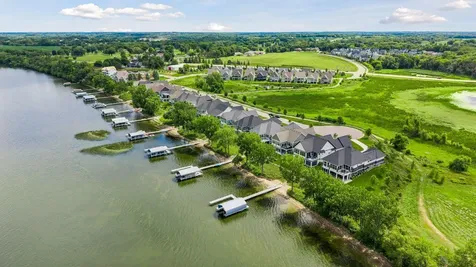 161 Lakeshore Circle Waconia MN 55387