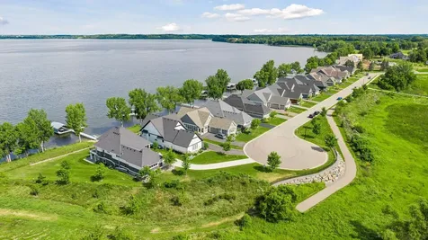 161 Lakeshore Circle Waconia MN 55387