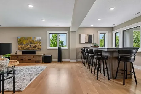 161 Lakeshore Circle Waconia MN 55387