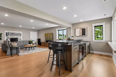 161 Lakeshore Circle Waconia MN 55387