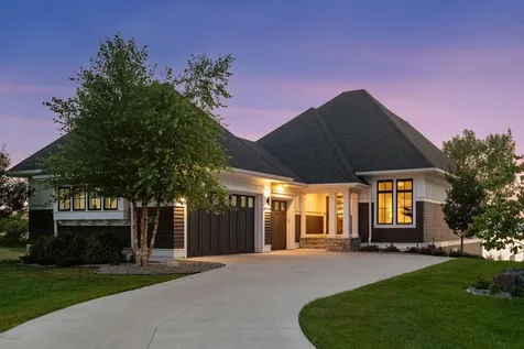 161 Lakeshore Circle Waconia MN 55387