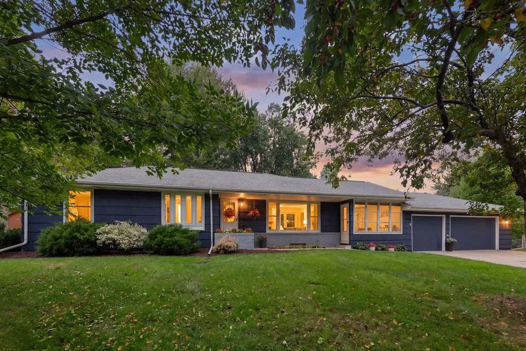 9840 Brookside Avenue S Bloomington MN 55431