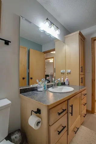 1087 Parkway Lane West Fargo ND 58078