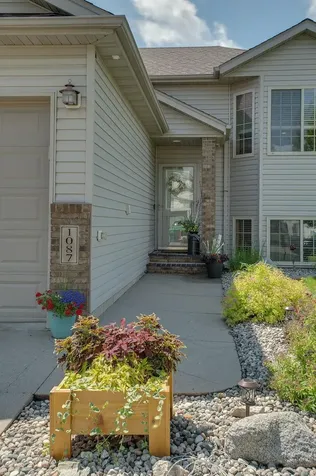 1087 Parkway Lane West Fargo ND 58078
