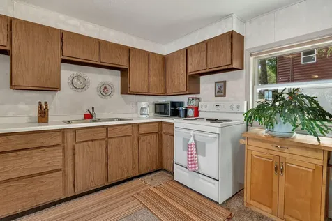4412 189th Avenue NW New London MN 56273
