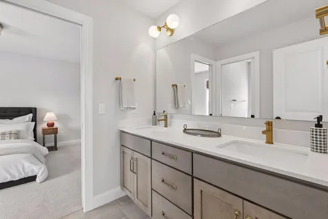 16497 Duluth Trail Lakeville MN 55044