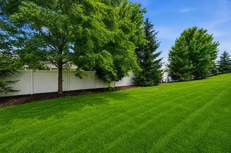 776 Arbor Woods Road Victoria MN 55386