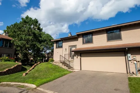 14742 Embry Path Apple Valley MN 55124