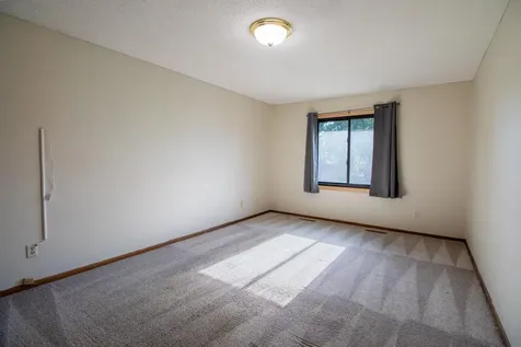 14742 Embry Path Apple Valley MN 55124