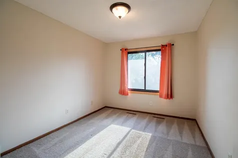 14742 Embry Path Apple Valley MN 55124