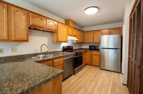 14742 Embry Path Apple Valley MN 55124