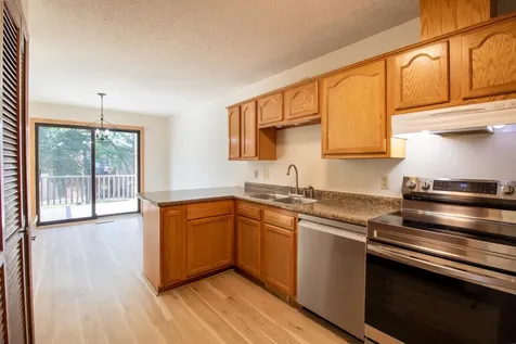 14742 Embry Path Apple Valley MN 55124