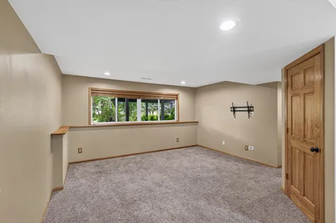 932 E Orchard Street Belle Plaine MN 56011