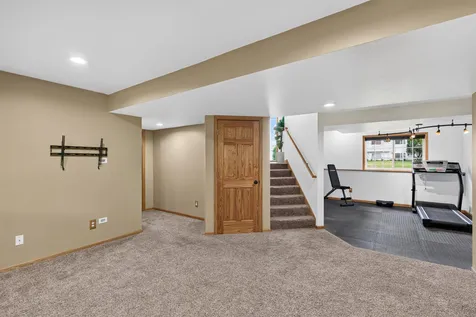 932 E Orchard Street Belle Plaine MN 56011