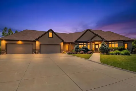 22720 Sweeney Lane Lakeville MN 55044