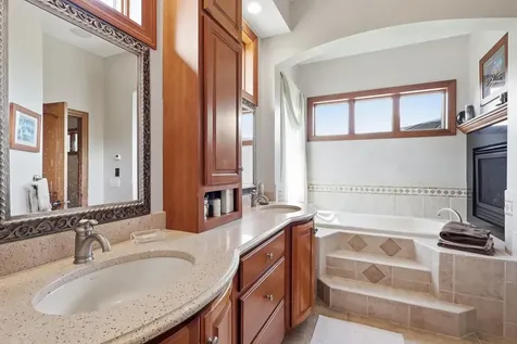 22720 Sweeney Lane Lakeville MN 55044