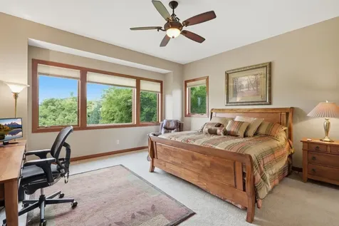 22720 Sweeney Lane Lakeville MN 55044