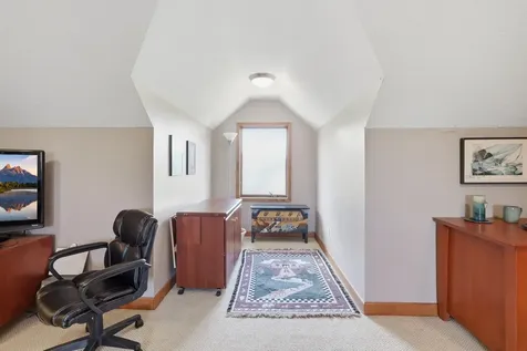 22720 Sweeney Lane Lakeville MN 55044