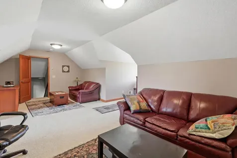 22720 Sweeney Lane Lakeville MN 55044