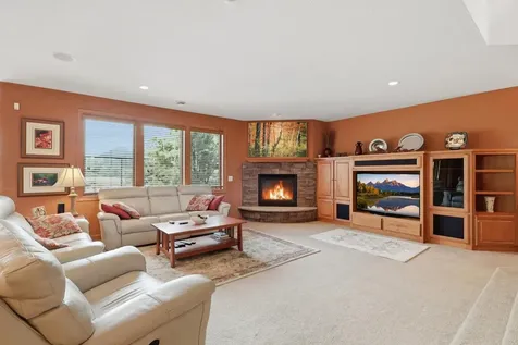 22720 Sweeney Lane Lakeville MN 55044