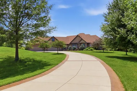 22720 Sweeney Lane Lakeville MN 55044