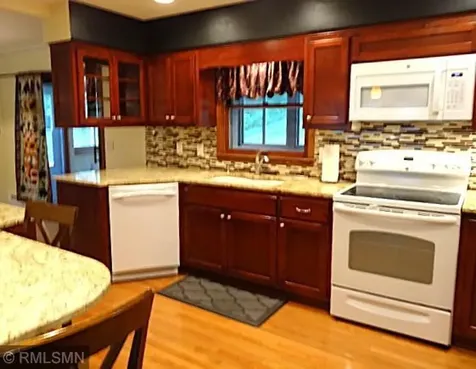 1627 Deerwood Drive South Saint Paul MN 55075
