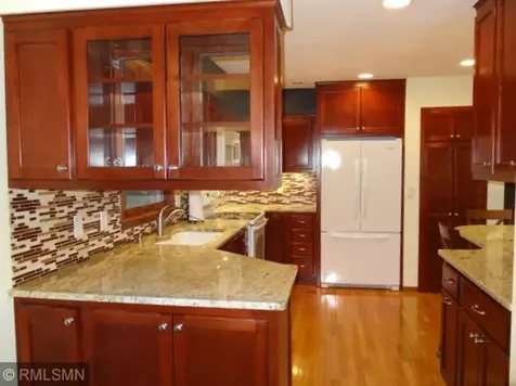 1627 Deerwood Drive South Saint Paul MN 55075