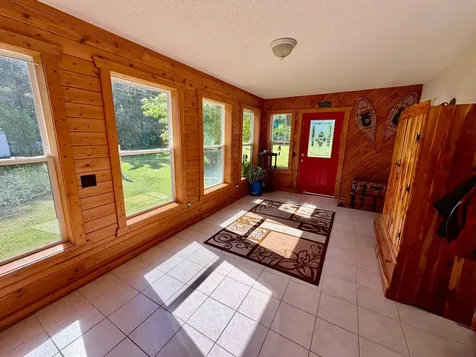 838 Noble Drive NW Baudette MN 56623