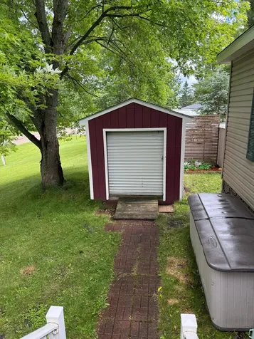 32989 Oak Street Detroit Lakes MN 56501