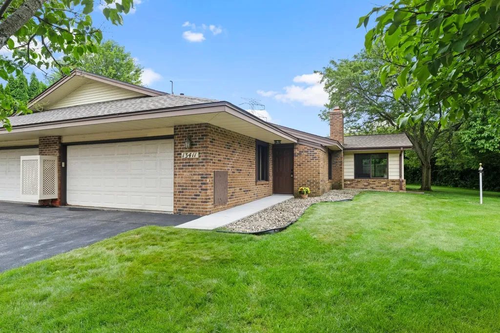 13411 Pepperwood Circle Minnetonka MN 55305