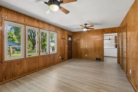 9116 34 1/2 Avenue N New Hope MN 55427