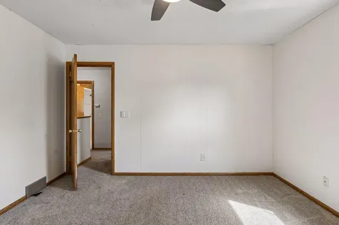 9116 34 1/2 Avenue N New Hope MN 55427
