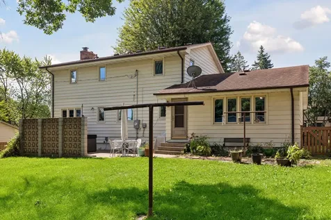 9116 34 1/2 Avenue N New Hope MN 55427