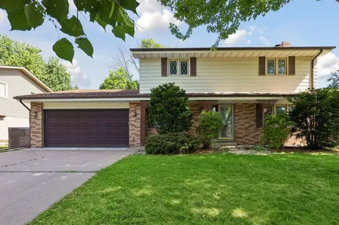 9116 34 1/2 Avenue N New Hope MN 55427