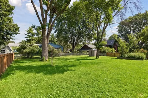 9116 34 1/2 Avenue N New Hope MN 55427