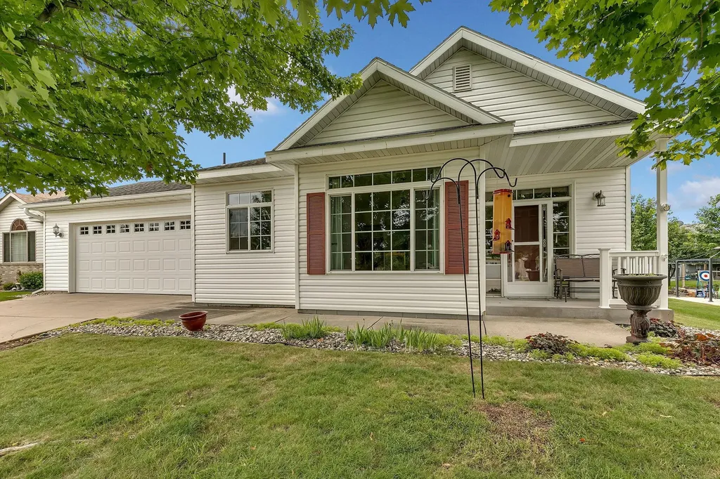 1012 Cory Lane Saint Cloud MN 56303